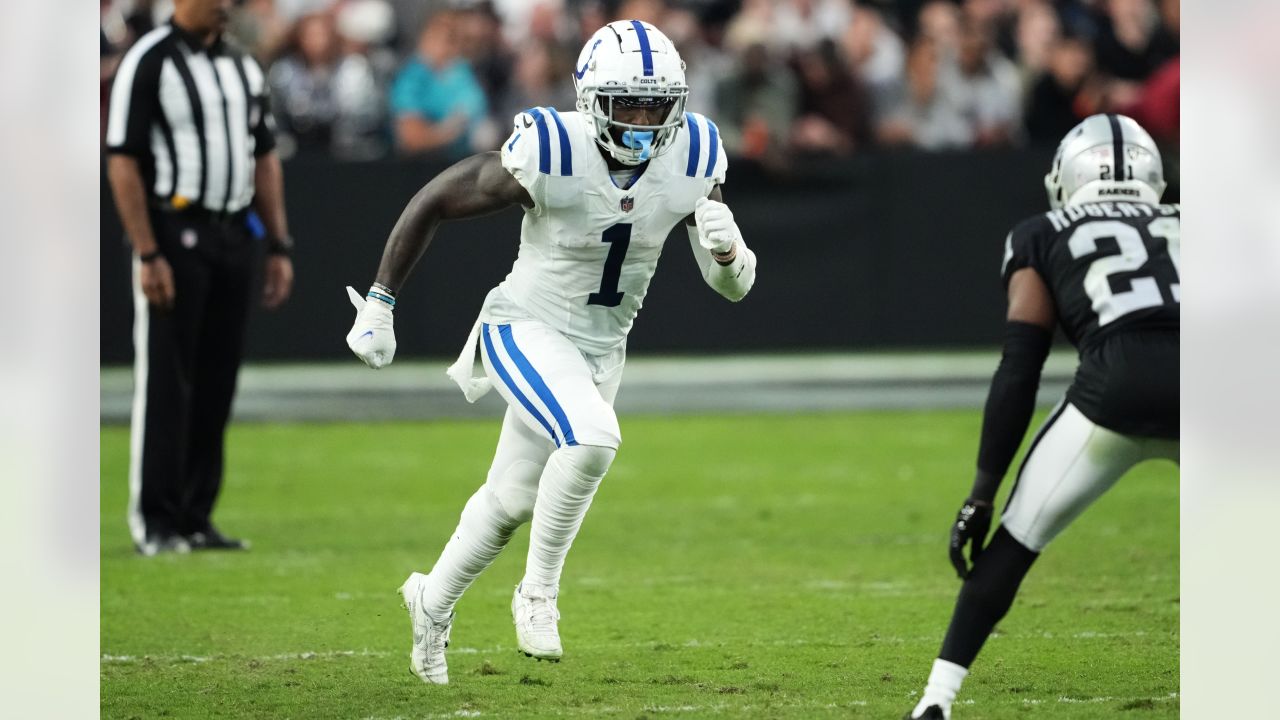 Report: Colts Free Agent WR Parris Campbell Signs with Giants on One-Year  Contract - Stampede Blue