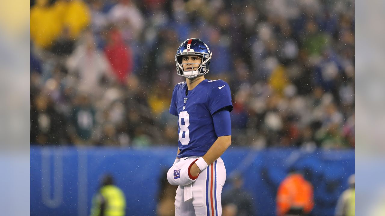 New York Giants quarterback Daniel Jones (8) reacts after throwing