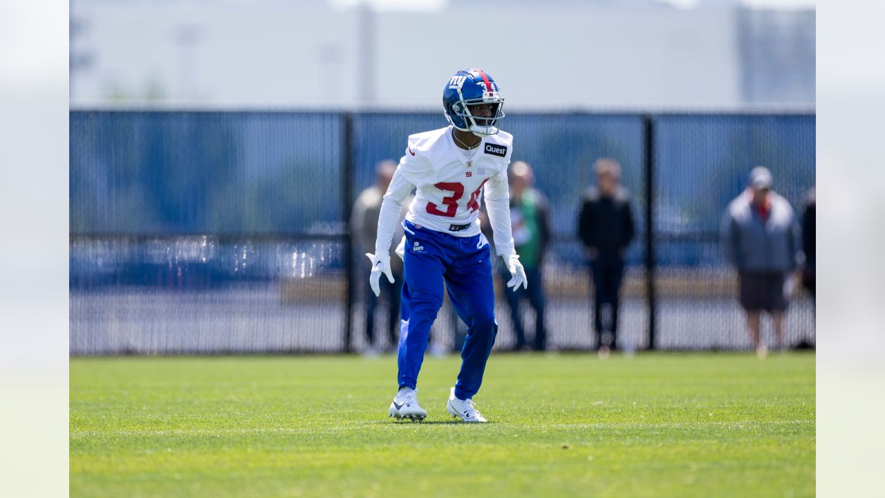 Watch Daniel Jones, Darren Waller, Jalin Hyatt, more new faces work out at  Giants OTAs