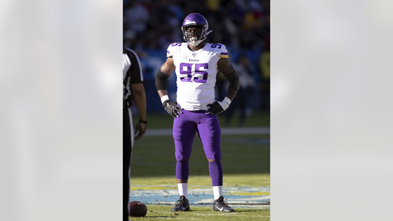 Vikings' Ifeadi Odenigbo says game day brings out the black swan in him –  Twin Cities