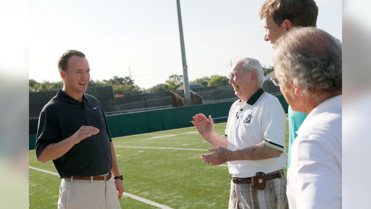 NFL on X: NFC Head Coach: @EliManning AFC Head Coach: Peyton Manning A  sibling showdown at the 2023 #ProBowlGames!  / X