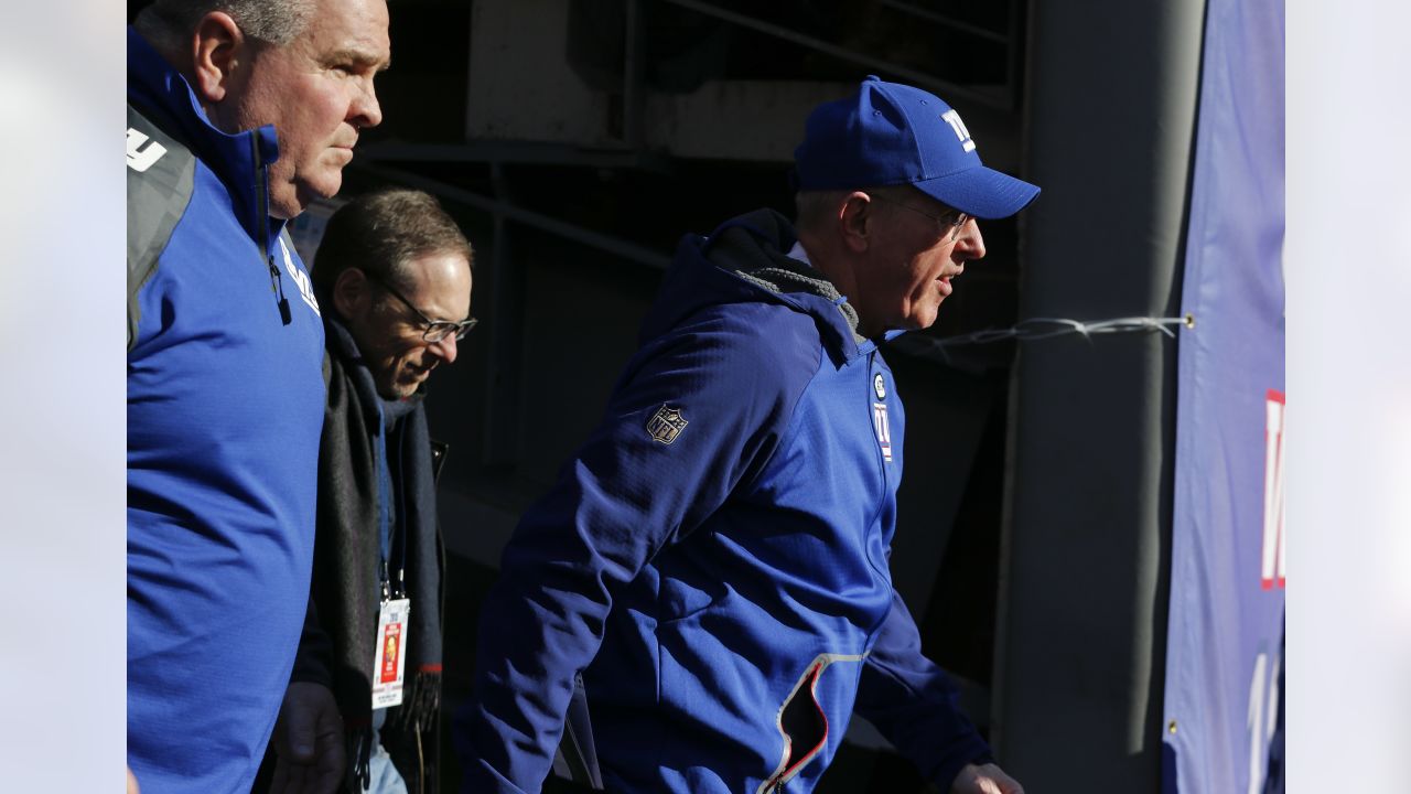 Giants Now: Tom Coughlin receives Walter Camp's Distinguished American award