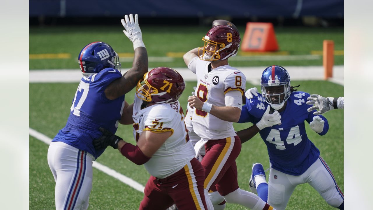 New York Giants linebacker Tae Crowder (48) in action during an NFL  football game against the Washington Football Team, Sunday, Oct. 18, 2020,  in East Rutherford, N.J. (AP Photo/Adam Hunger Stock Photo - Alamy