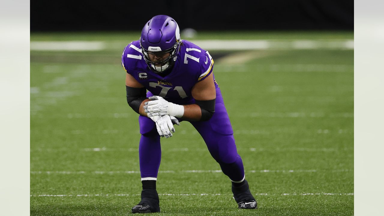 PFF predicts Vikings will land G Kevin Zeitler in free agency