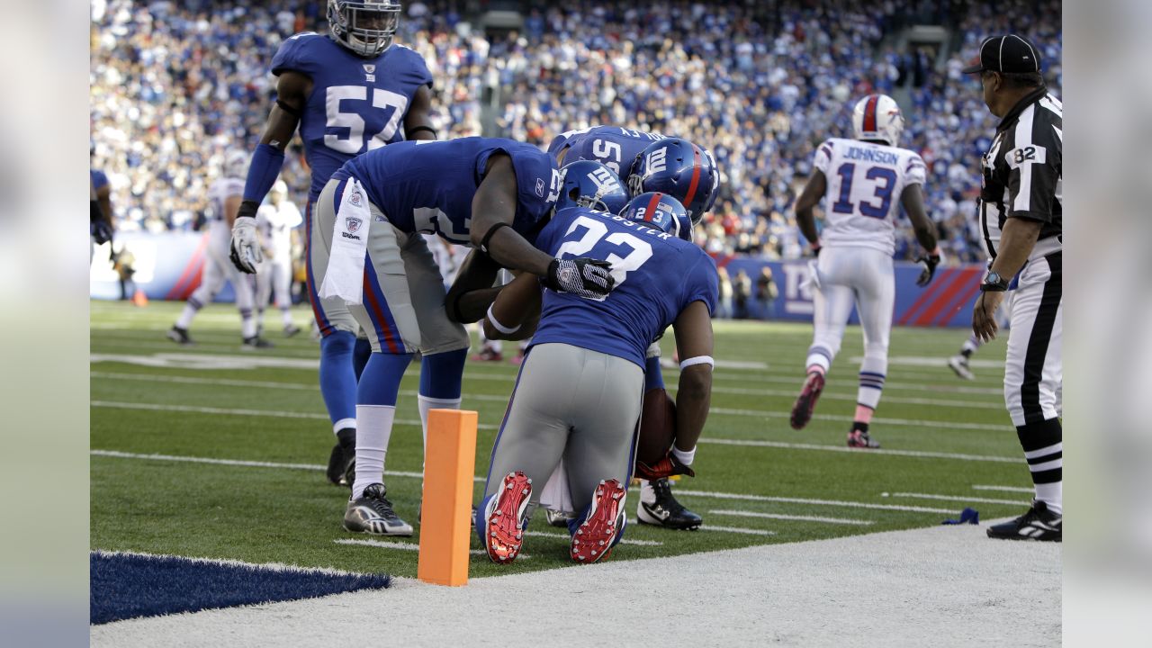 New York Giants offensive tackle Devery Hamilton (62) warms up before  playing against the Chicago Bears in an NFL football game, Sunday, Oct. 2,  2022, in East Rutherford, N.J. (AP Photo/John Minchillo