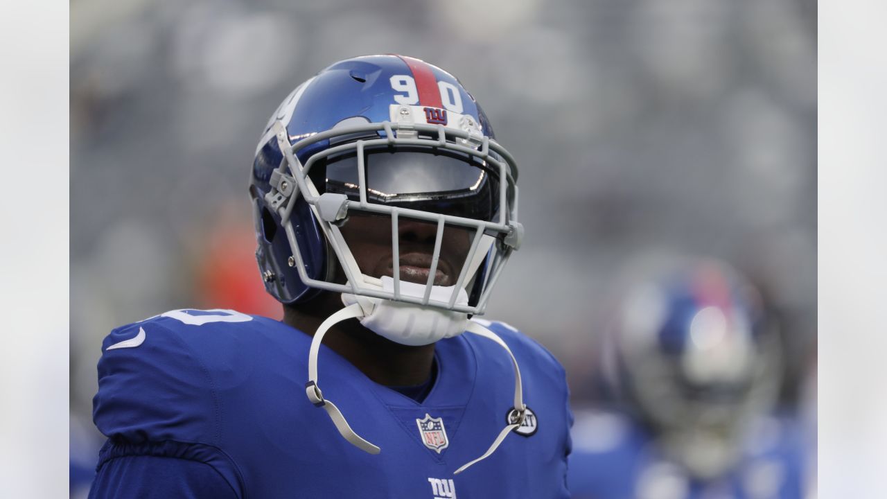 NY Giants DE Justin Tuck can keep non-standard facemask – New York Daily  News