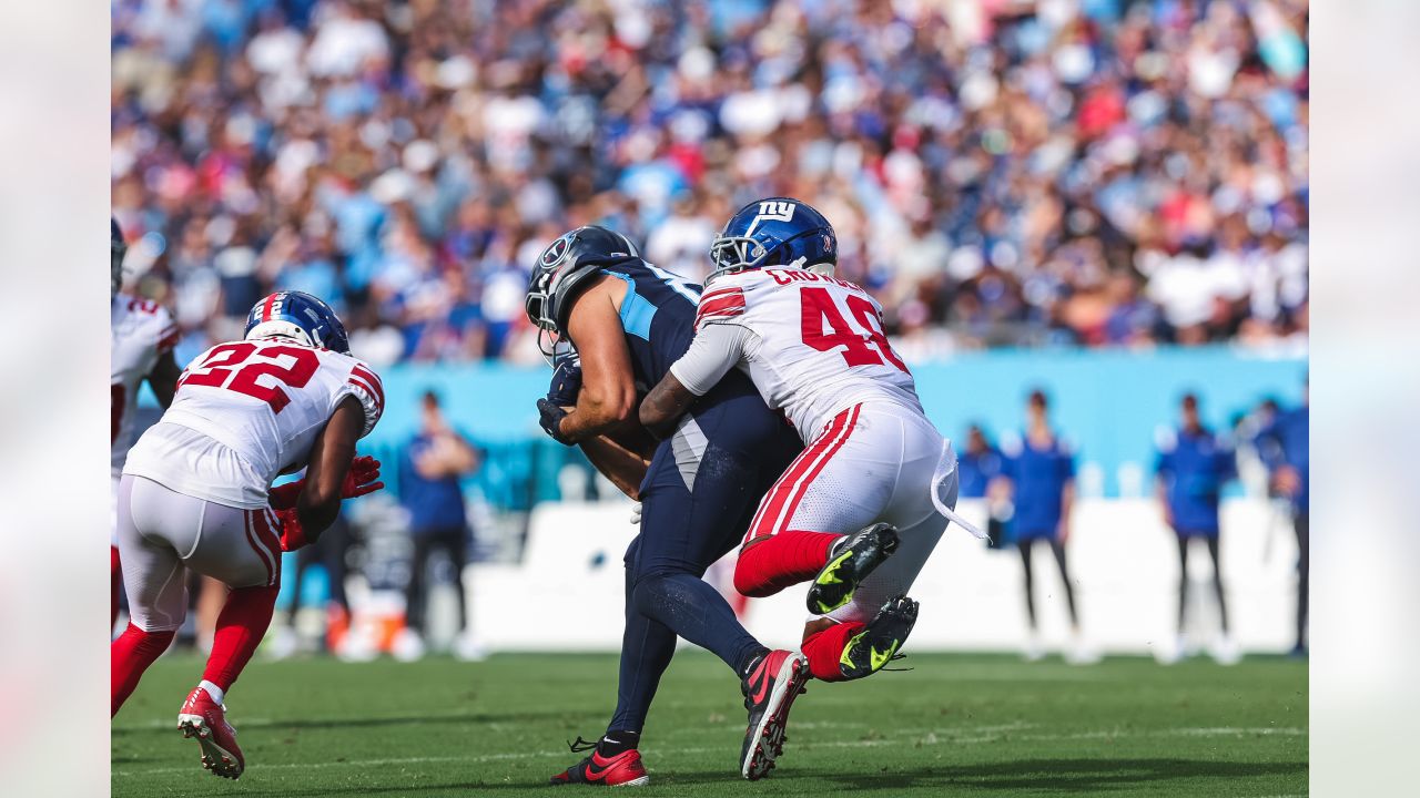 Instant analysis: NY Giants finally delivers win, smothering Carolina