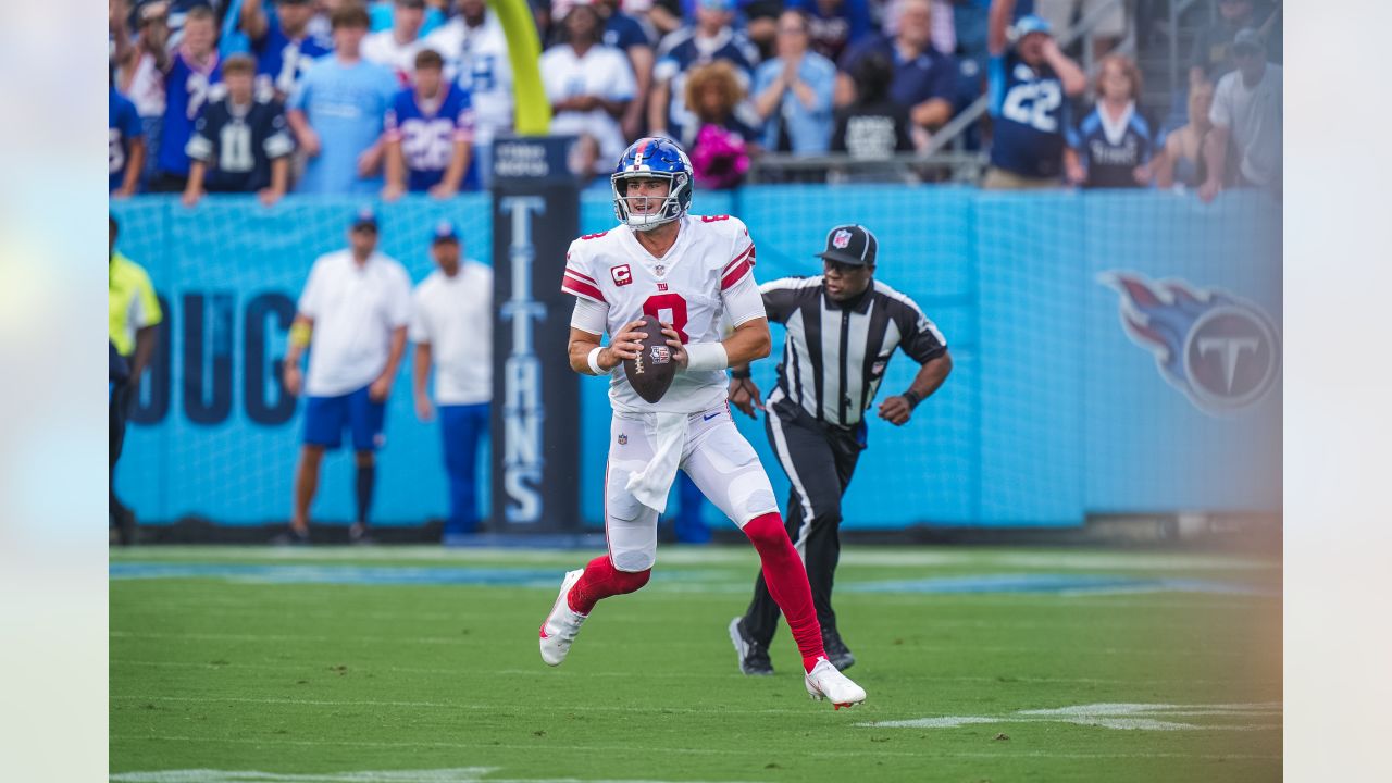 Giants stun Titans after Brian Daboll's bold two-point decision