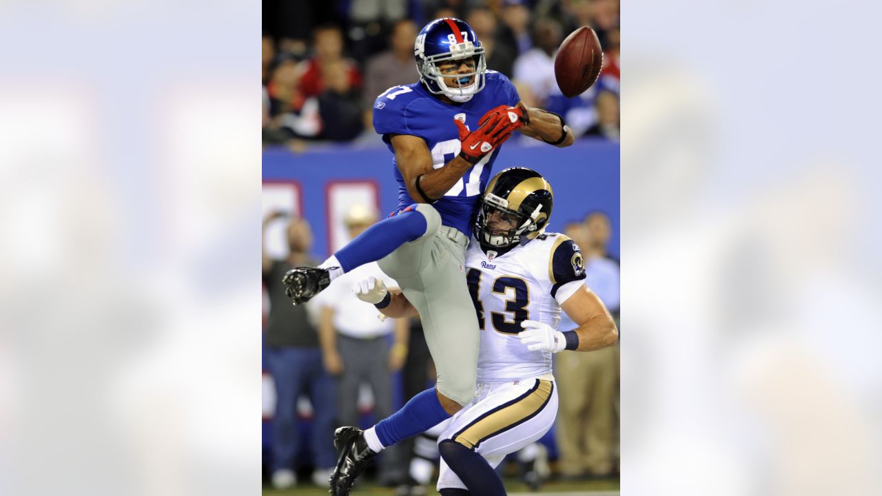 East Rutherford, New Jersey, USA. 6th Nov, 2017. Rams' tight end Tyler  Higbee (89) celebrates with wide receiver Robert Woods (17) after scoring a  touchdown during NFL action between the Los Angeles