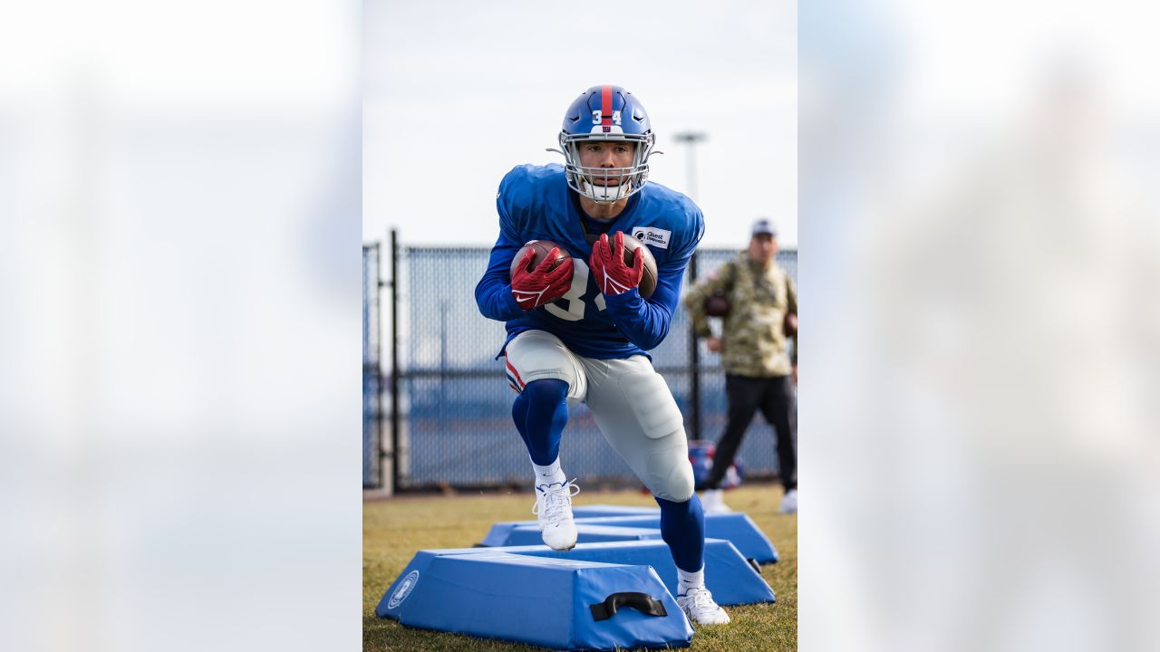 Giants' Joe Judge wise not to bury Darnay Holmes, Matt Peart