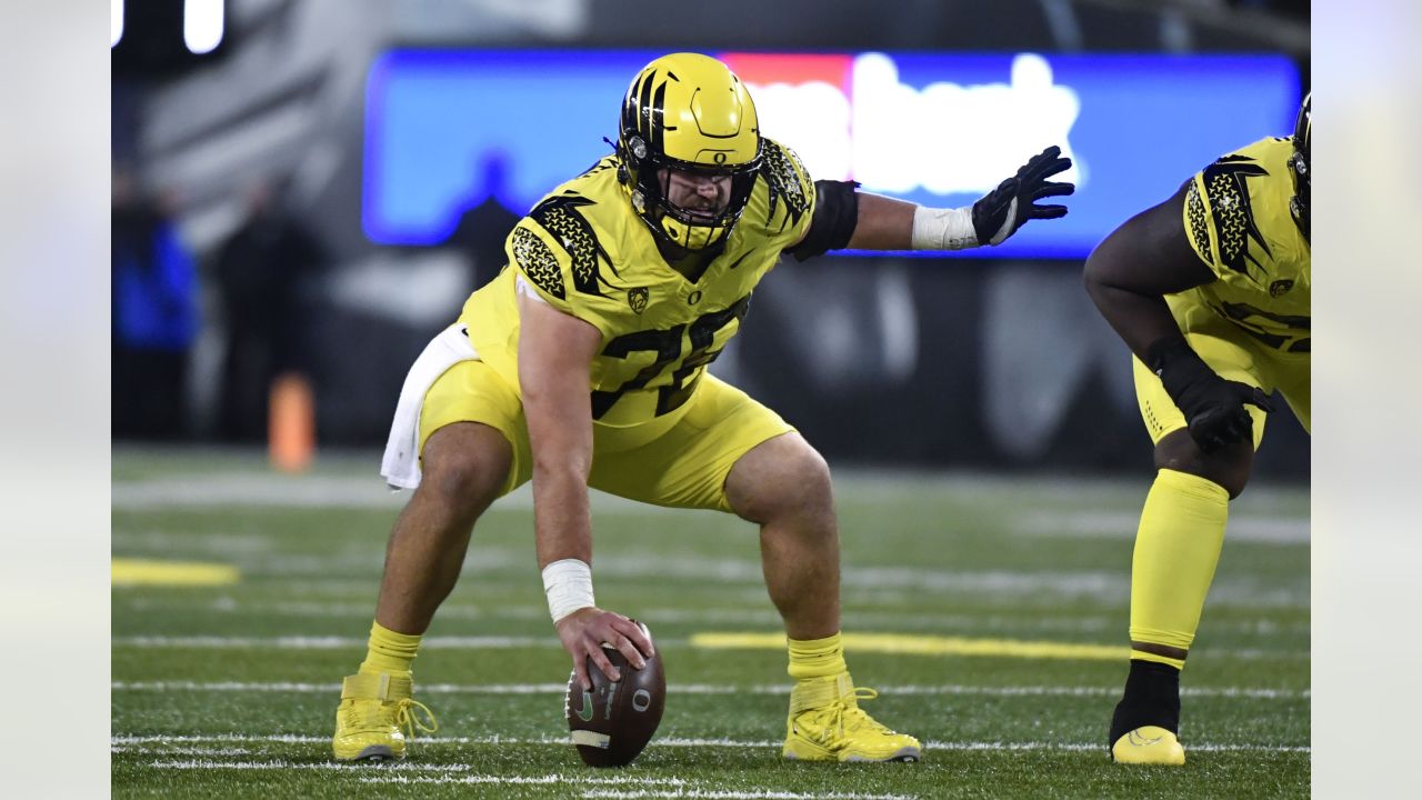 Three Oregon Ducks land on Mel Kiper Jr.'s 2023 NFL Draft Big