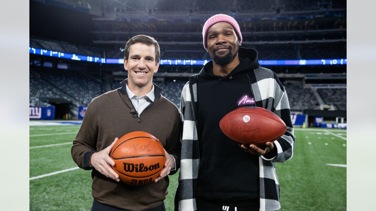 Eli Manning Surprises Michael Strahan W/ Giants Jersey Retirement