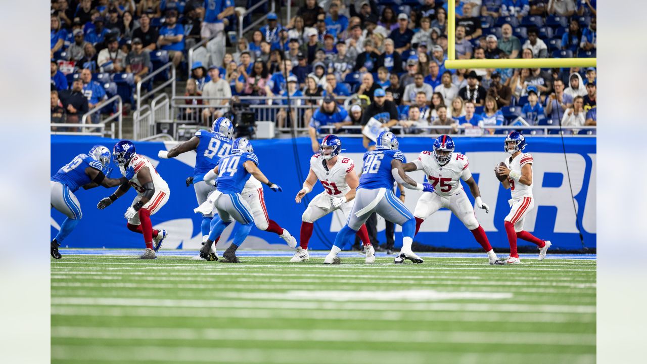 New York Giants quarterback Tommy DeVito (5) looks to pass during