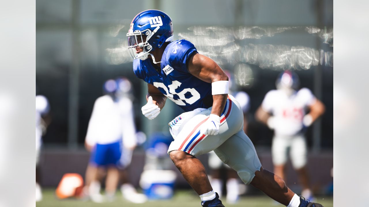 Giants running back Saquon Barkley gushes over rookie tackle Evan