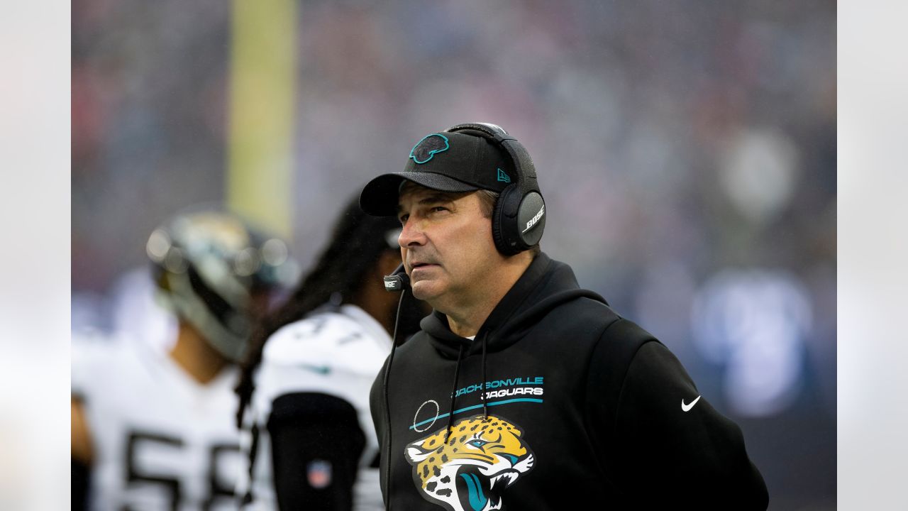 Patriots 50, Jaguars 10: New England Balks at Jacksonville's Attempts to  Compete - Sports Illustrated Jacksonville Jaguars News, Analysis and More