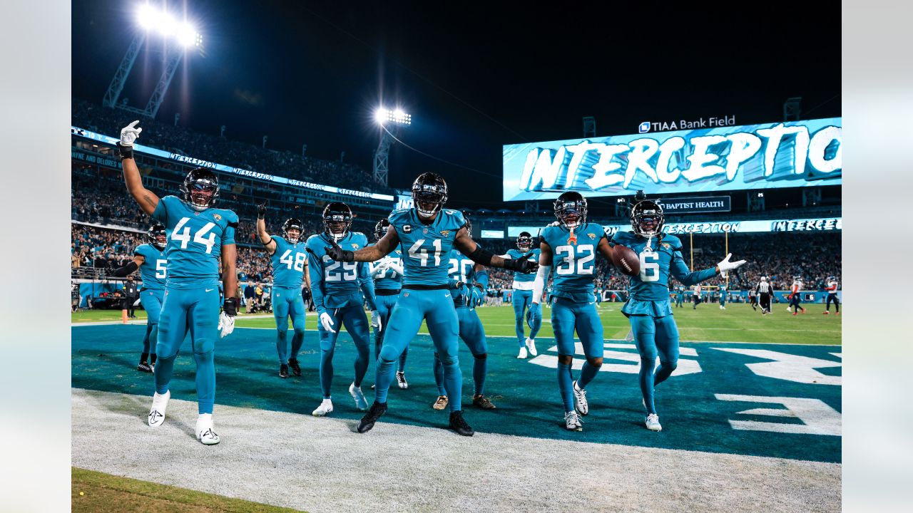 Photo: Titans versus Jaguars at TIAA Bank Field in Jacksonville, Florida. -  JAX20230107006 