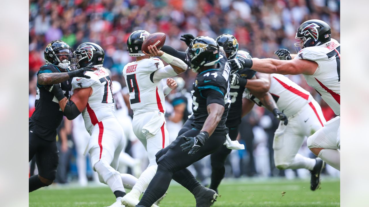 Jacksonville Jaguars 23, Atlanta Falcons 7: 5 Observations on Week 4 Win in  London - Sports Illustrated Jacksonville Jaguars News, Analysis and More