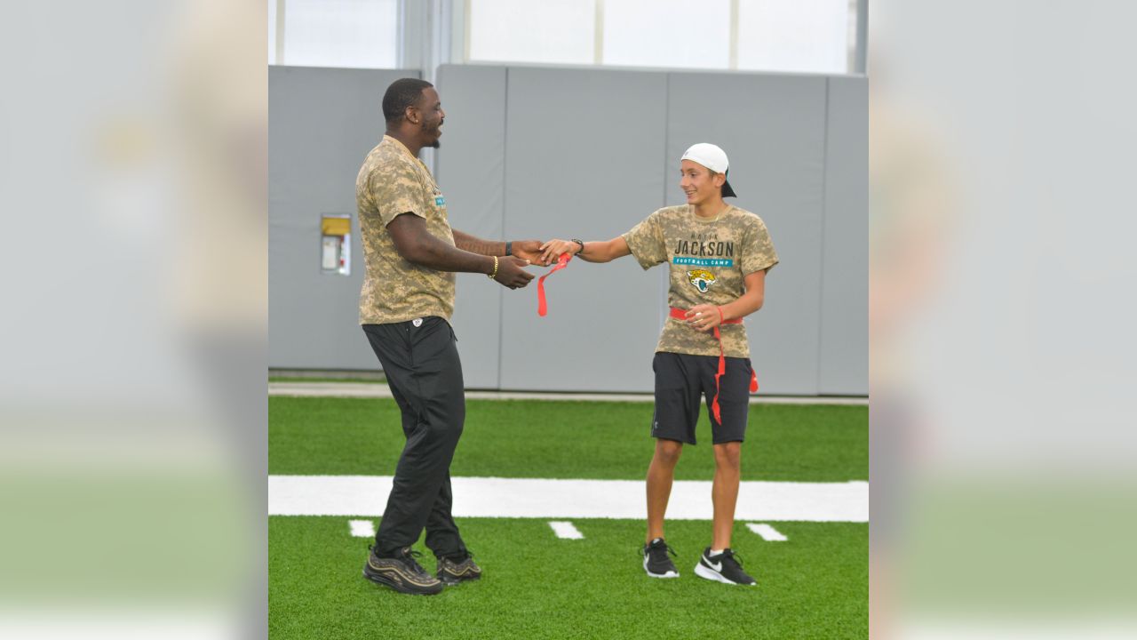 Jacksonville Jaguars defensive tackle Malik Jackson Salute to Service Football Camp for military children Wednesday June 6, 2018 in Jacksonville, Fl. (Rick Wilson/Jacksonville Jaguars)