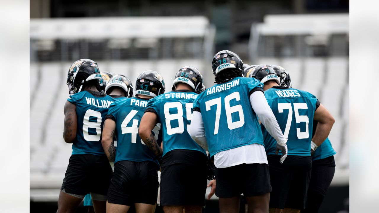 Jacksonville Jaguars wide receiver Parker Washington (11) works on a  passing drill during a practice at NFL football training camp, Thursday,  July 27, 2023, in Jacksonville, Fla. (AP Photo/John Raoux Stock Photo -  Alamy