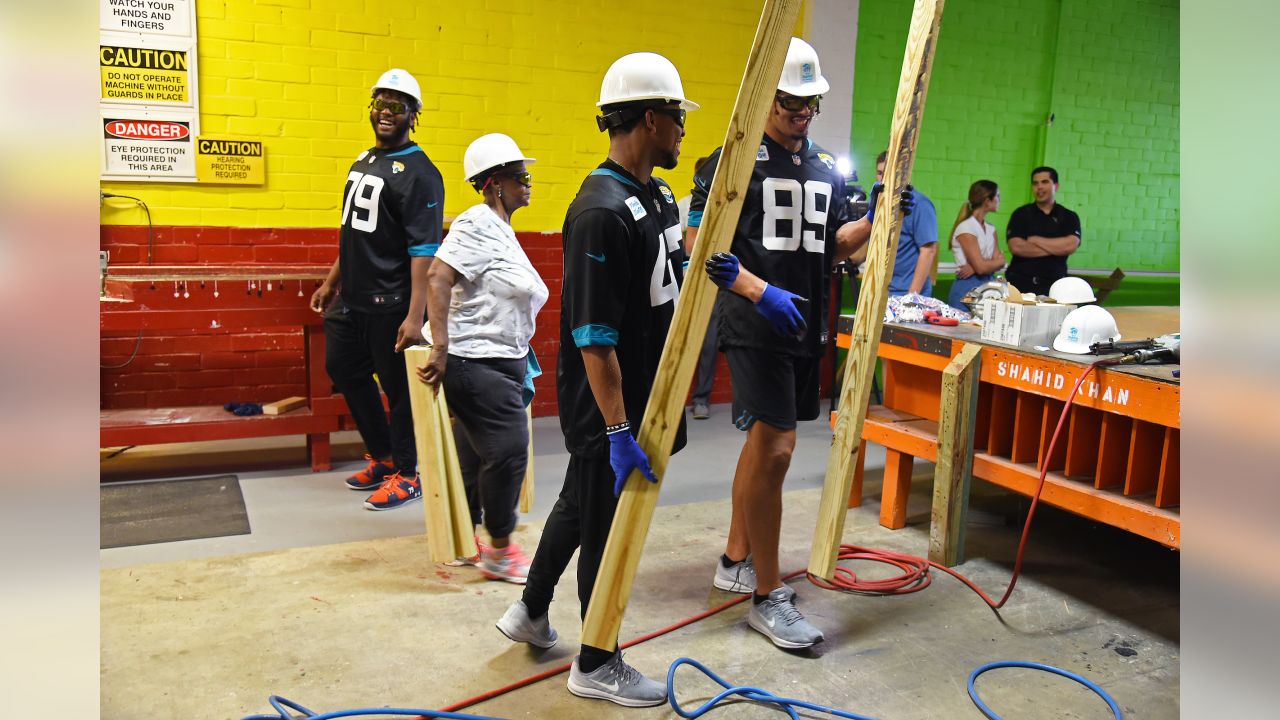 Jacksonville Jaguars rookie players participate in an NFL100 initiative at HabiJax Tuesday June 18, 2019 in Jacksonville, Fl. (Rick Wilson/Jacksonville Jaguars)