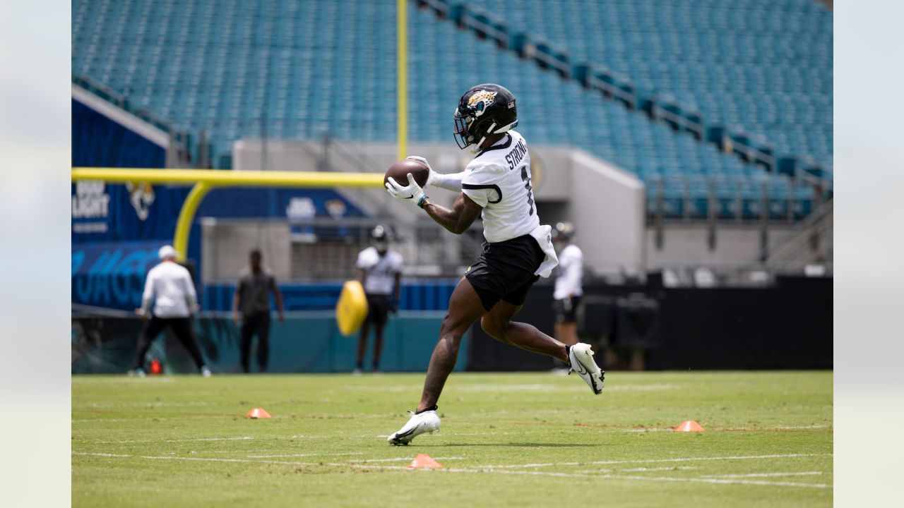 Jacksonville Jaguars wide receiver Parker Washington (11) runs with the  ball during an NFL Football game in Arlington, Texas, Saturday, August 12,  2023. (AP Photo/Michael Ainsworth Stock Photo - Alamy