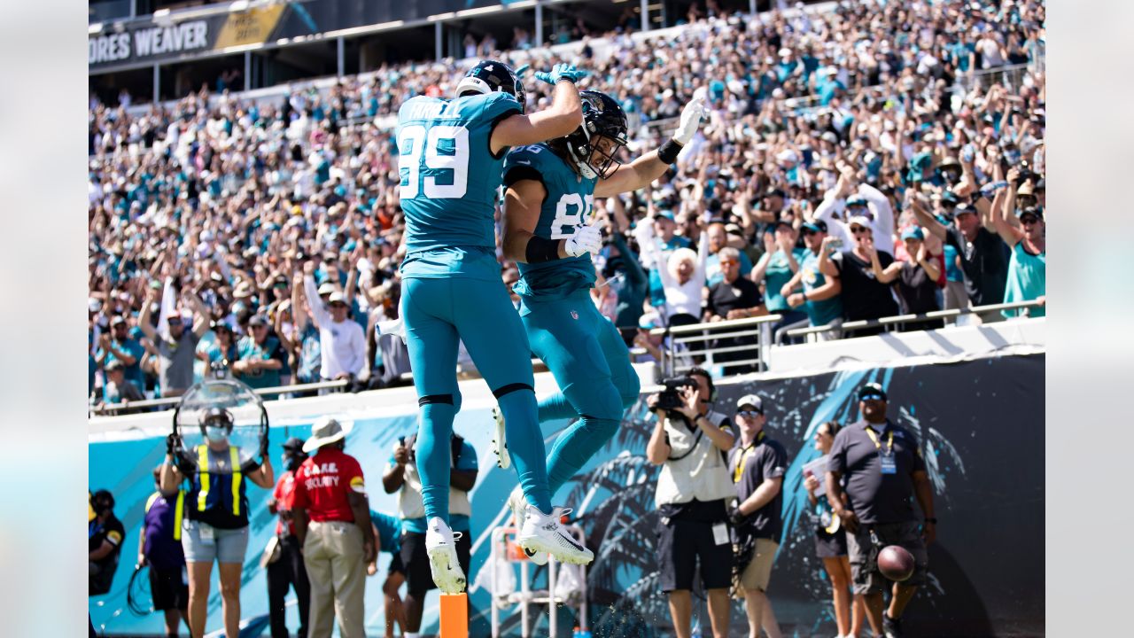 Tennessee Titans 37, Jacksonville Jaguars 19: Fourth-Down Execution Falters  as Jaguars Lose 20th Consecutive Game - Sports Illustrated Jacksonville  Jaguars News, Analysis and More