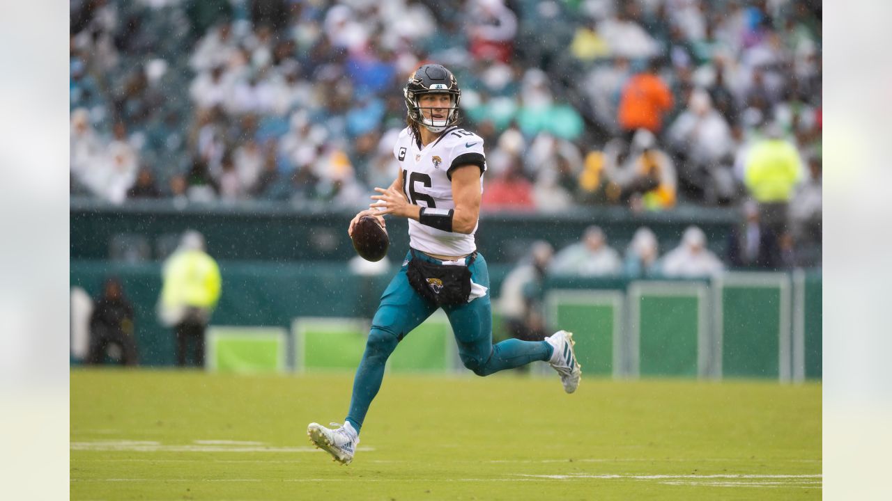 Jacksonville Jaguars' turnovers doom them in rainy Philly