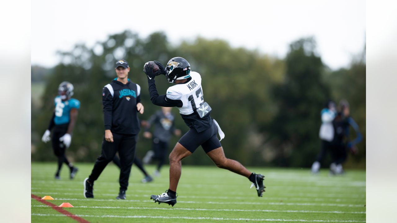 Parker Washington injury: Jaguars WR to miss time with knee problem