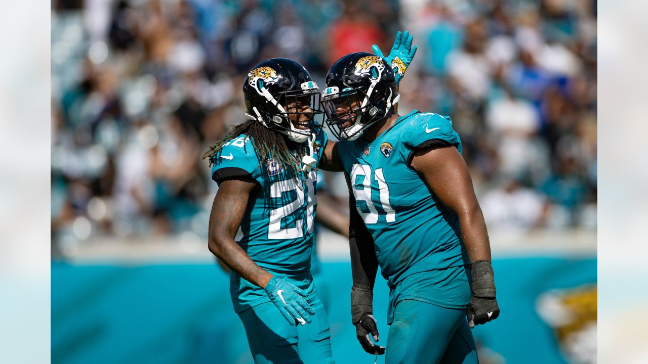 Tennessee Titans 37, Jacksonville Jaguars 19: Fourth-Down Execution Falters  as Jaguars Lose 20th Consecutive Game - Sports Illustrated Jacksonville  Jaguars News, Analysis and More