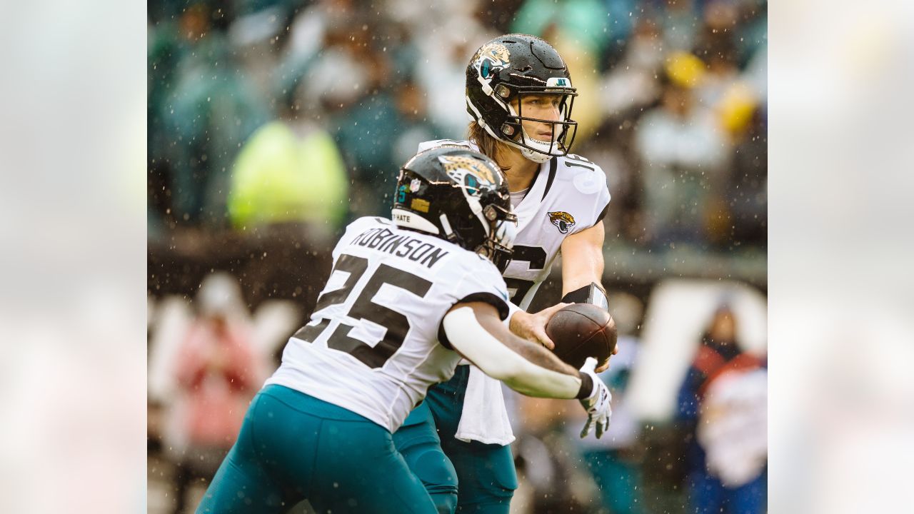 Jacksonville Jaguars' turnovers doom them in rainy Philly