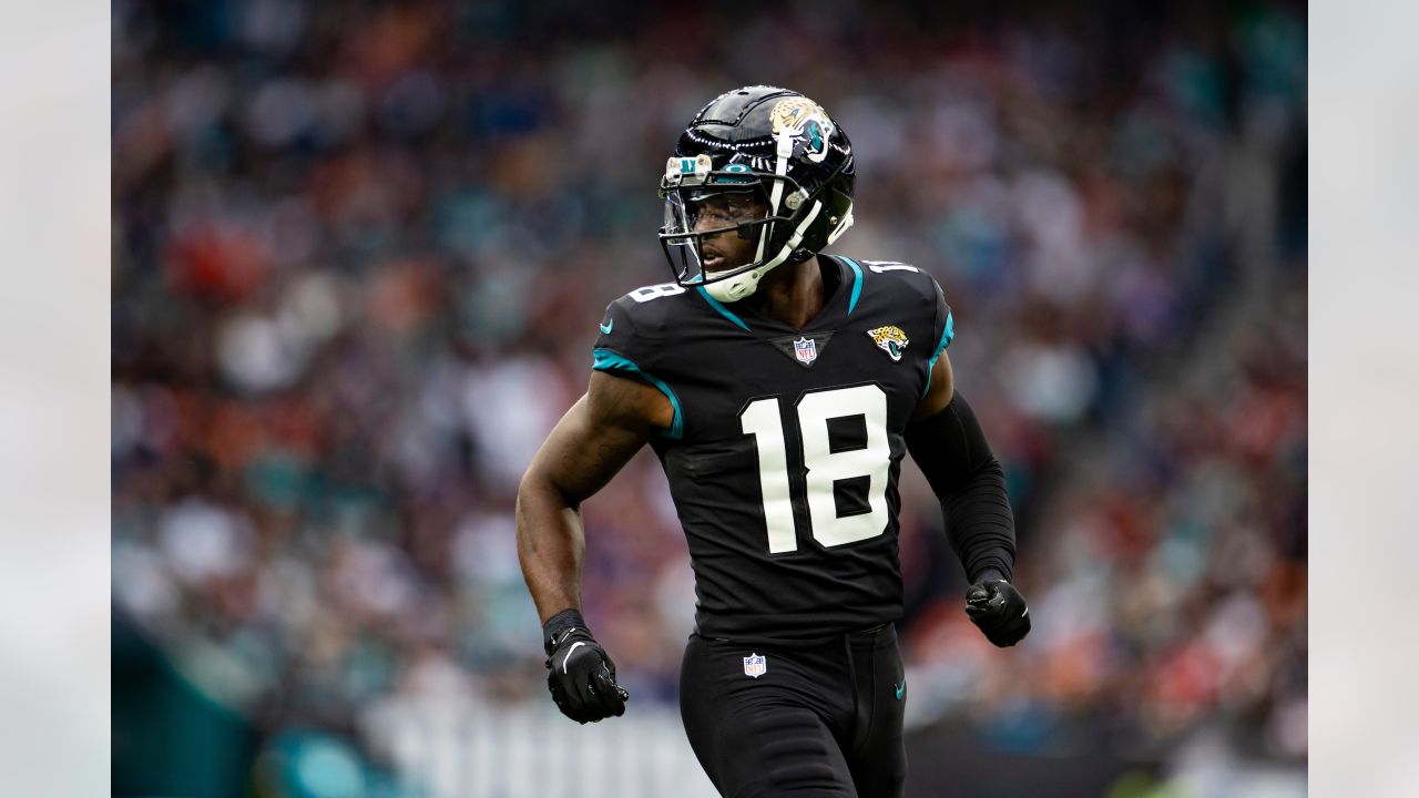 Jaguars elevate WR Jacob Harris to active roster with Zay Jones out