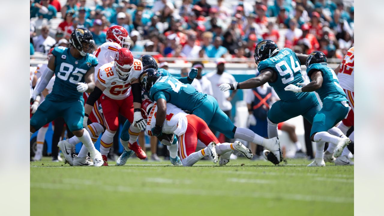 Final score: Chiefs' defense suffocates Jaguars in 17-9 win - Arrowhead  Pride