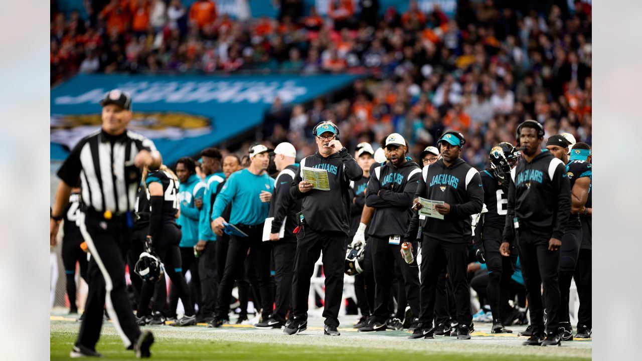 Broncos 21, Jaguars 17: Pair of Trevor Lawrence Blunders Dooms Jacksonville  in London - Sports Illustrated Jacksonville Jaguars News, Analysis and More