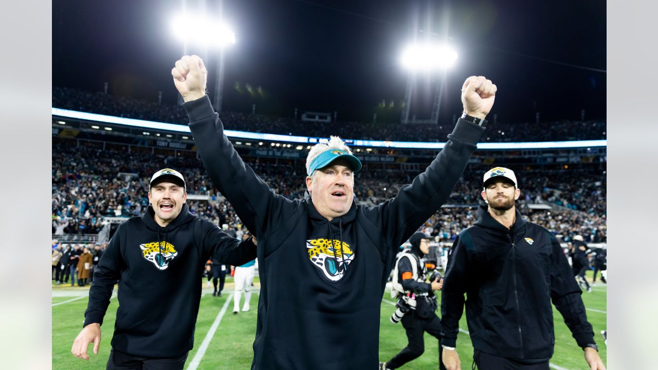 ODDSbible on X: With the LA Chargers leading Jacksonville Jaguars