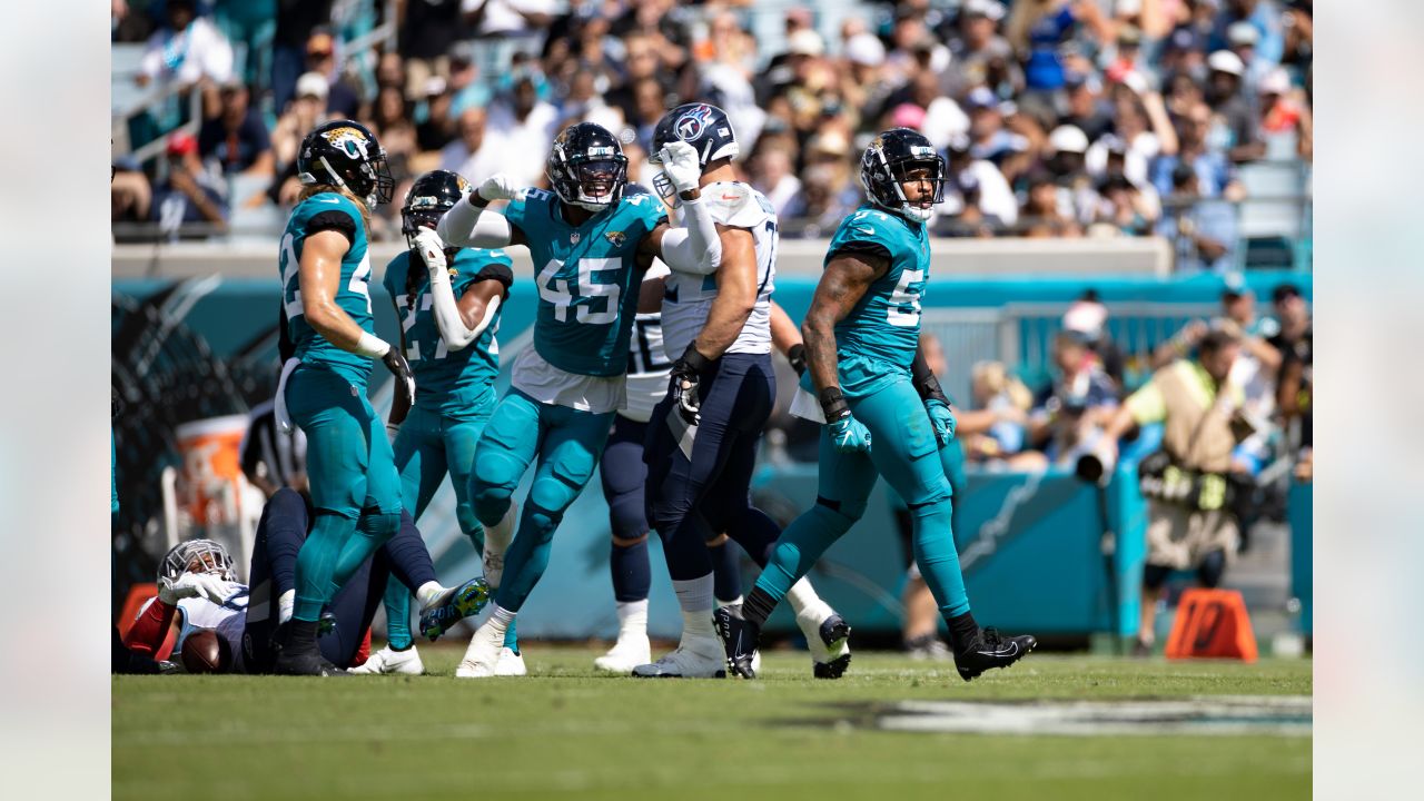 Tennessee Titans 37, Jacksonville Jaguars 19: Fourth-Down Execution Falters  as Jaguars Lose 20th Consecutive Game - Sports Illustrated Jacksonville  Jaguars News, Analysis and More