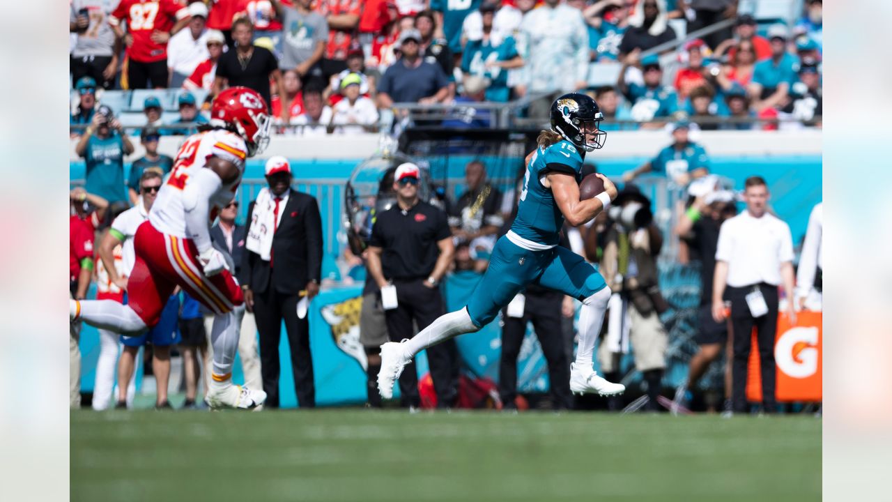 Jaguars' Offense Stumbles in 17-9 Loss to Chiefs