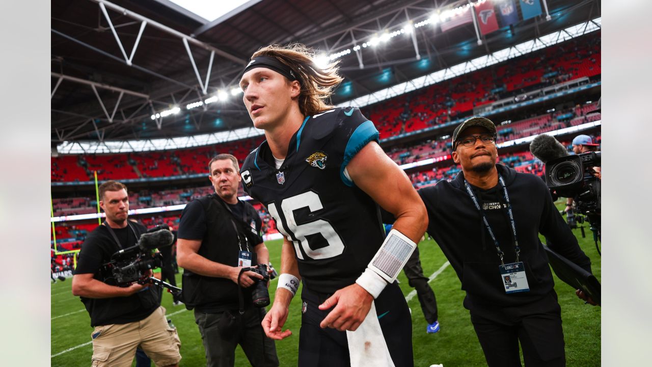 Jaguars use full team effort to top Falcons at Wembley Stadium