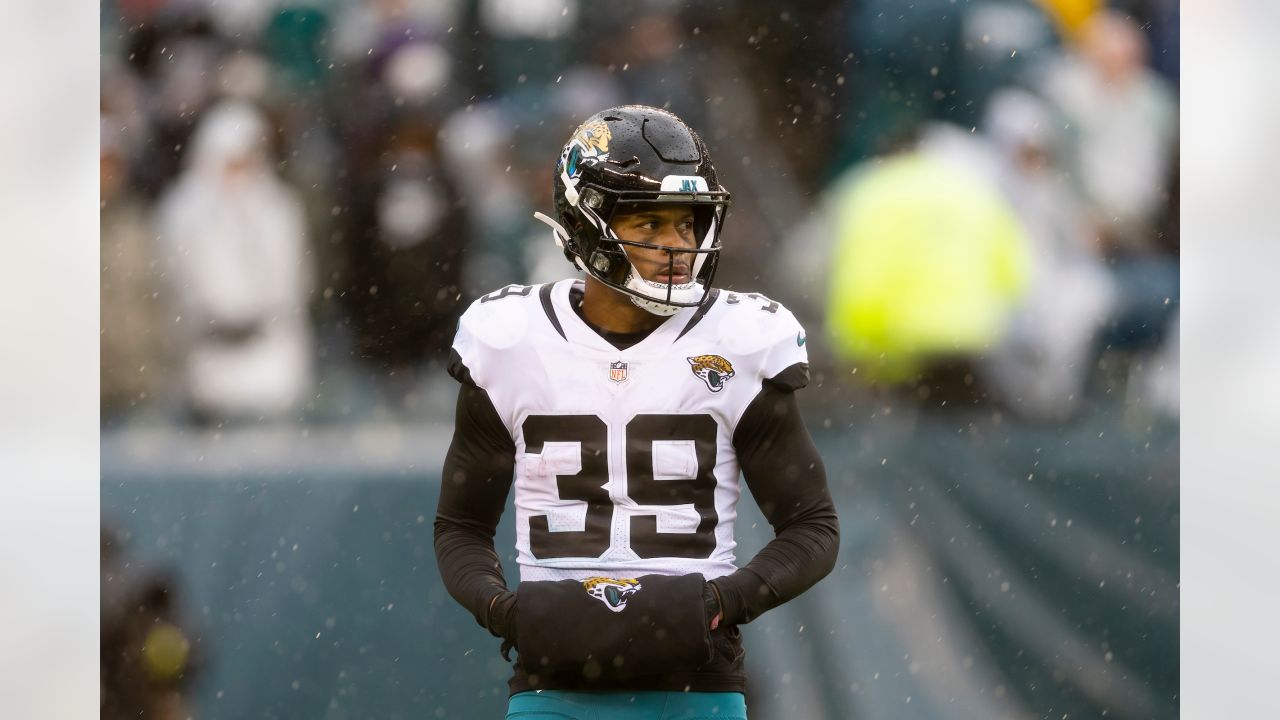 Eagles 29, Jaguars 21: Jacksonville loses sloppy game in the rain