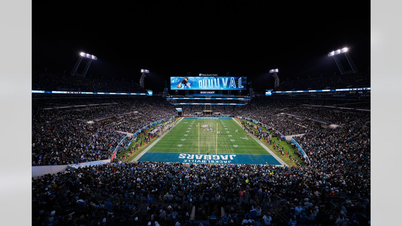 At Jacksonville Jaguars Stadium, It's Party Time, Win or Lose - Bloomberg