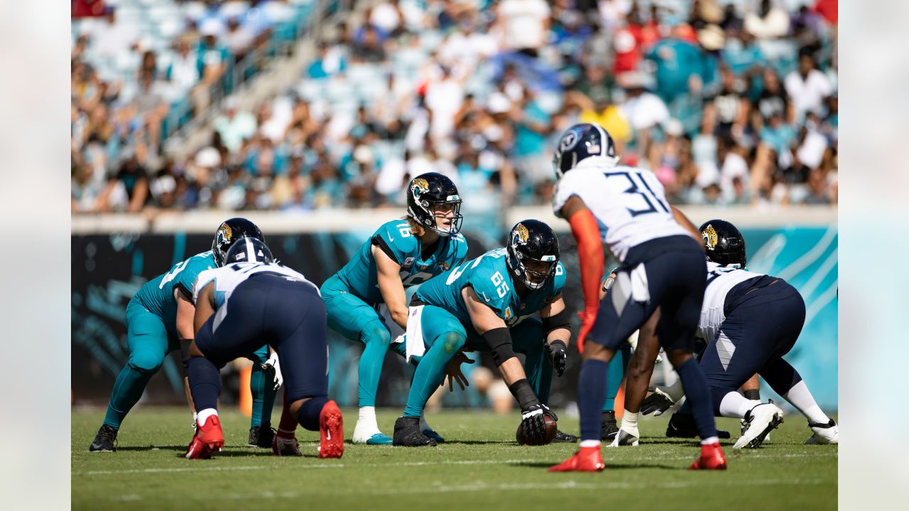 Tennessee Titans 37, Jacksonville Jaguars 19: Fourth-Down Execution Falters  as Jaguars Lose 20th Consecutive Game - Sports Illustrated Jacksonville  Jaguars News, Analysis and More