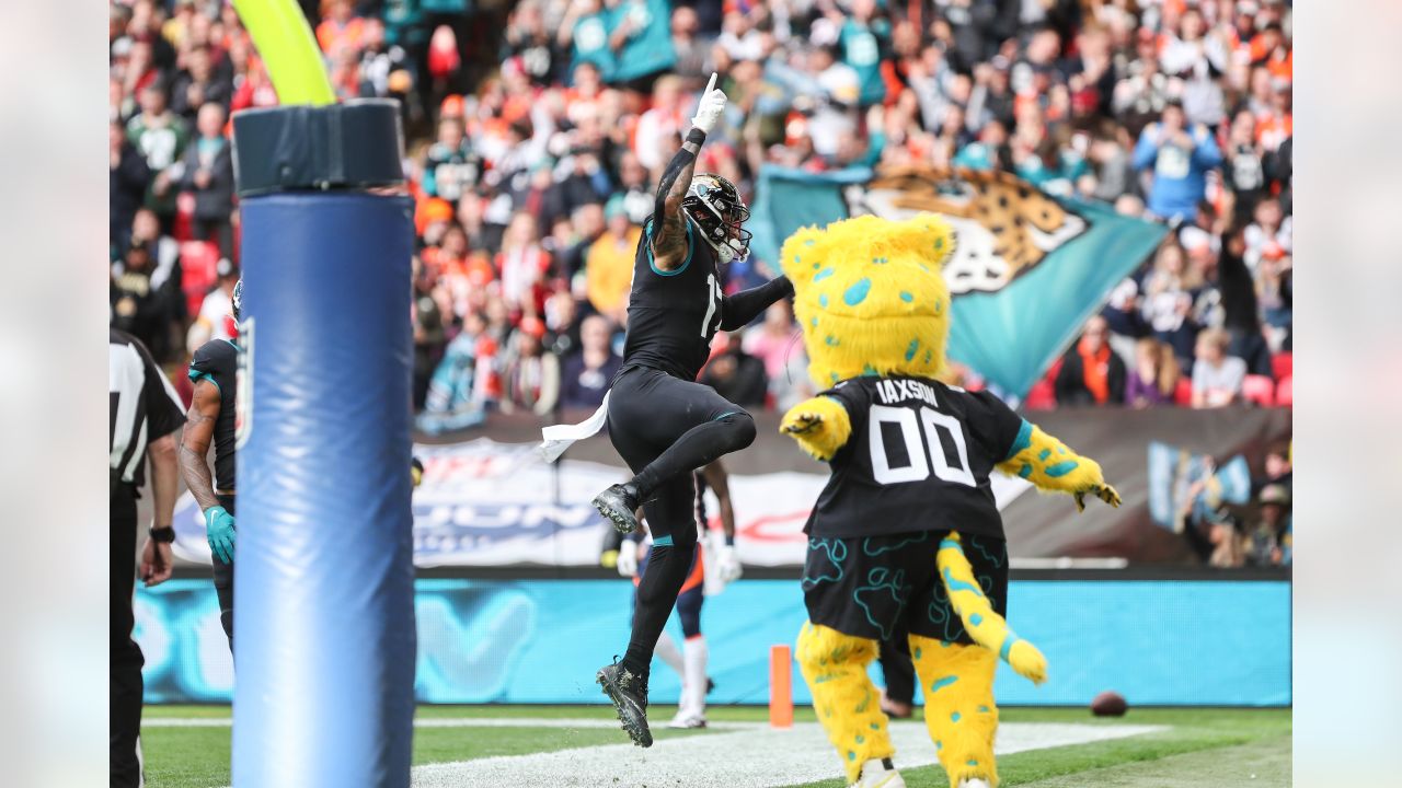 Denver Broncos defeat Jacksonville Jaguars 21-17 in London Week 8 game -  Big Cat Country