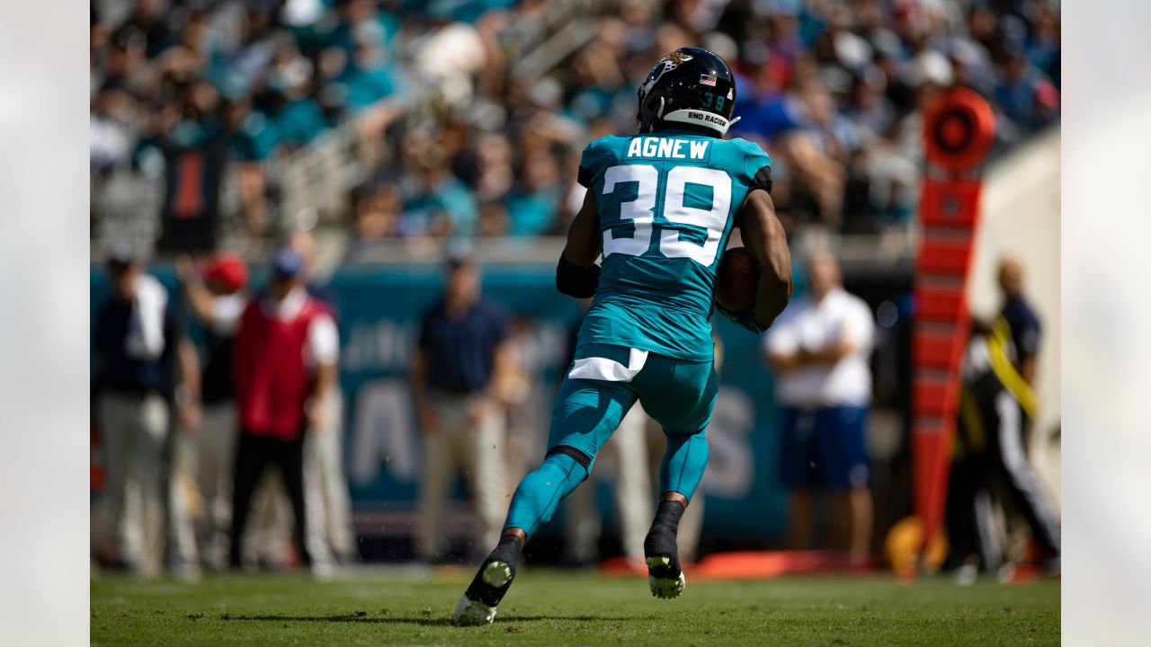 Jacksonville Jaguars Fall to the Tennessee Titans, 31-10 - Space Coast Daily