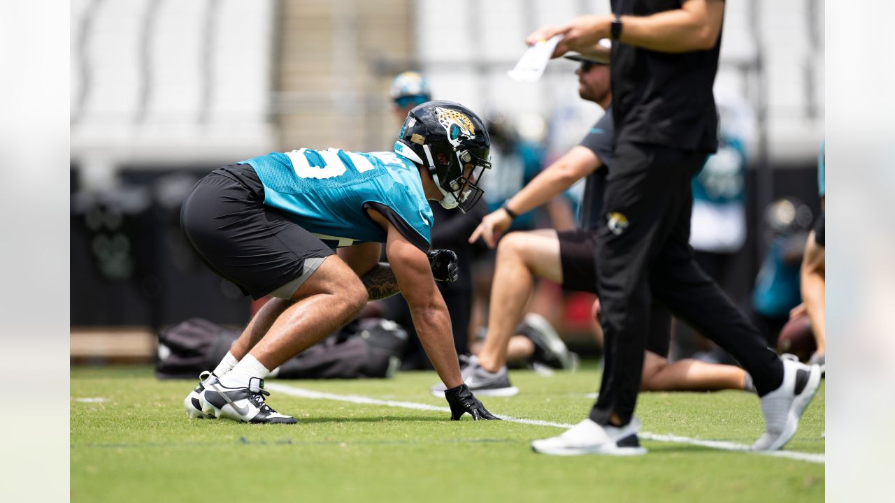 Jacksonville Jaguars kicker Brandon McManus (10) talks with teammates  during an NFL football practice, Tuesday, May 30, 2023, in Jacksonville,  Fla. (AP Photo/John Raoux Stock Photo - Alamy