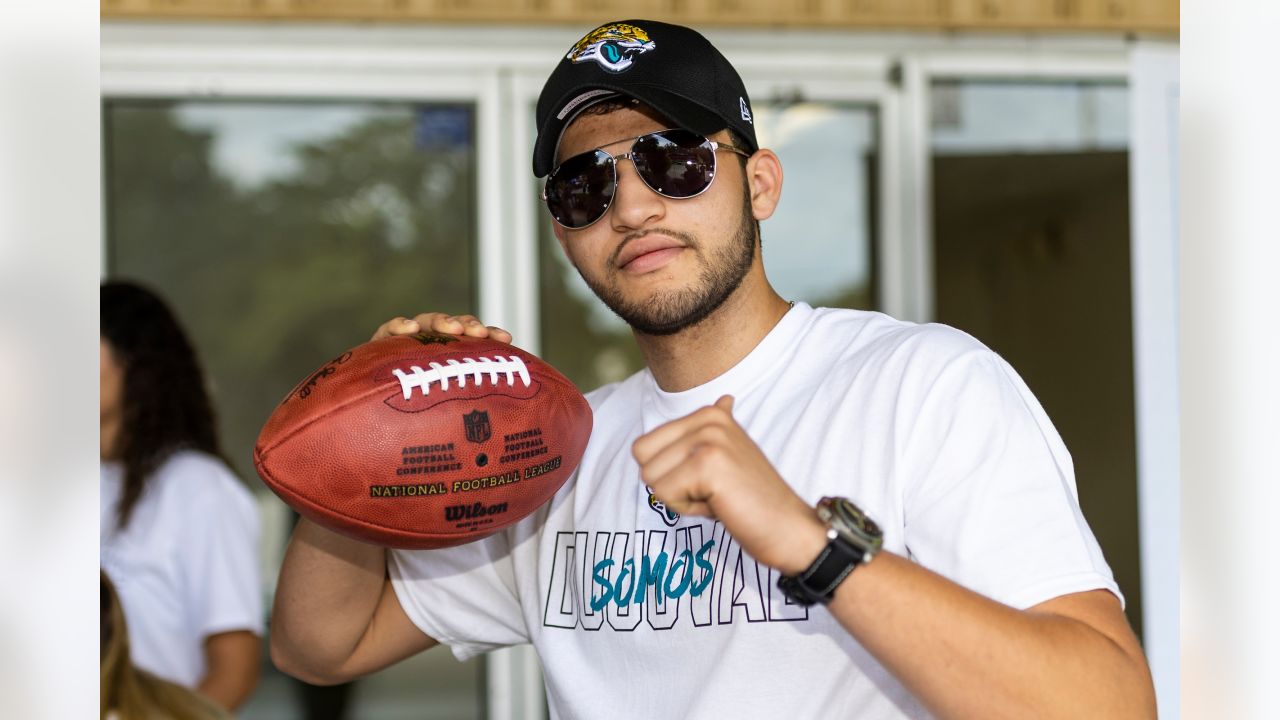 Jacksonville Jaguars seek out nominations to recognize Hispanic and Latino  Excellence in youth football –