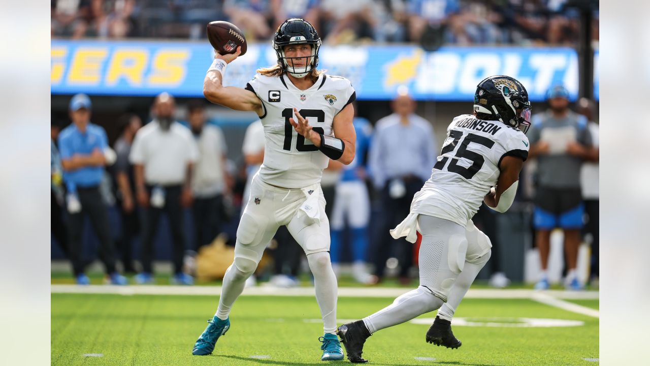 Game report: Jaguars 38, Chargers 10