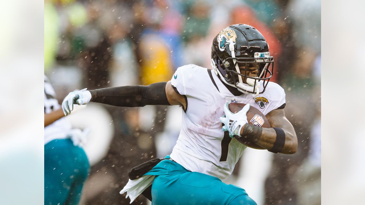 Jacksonville Jaguars' turnovers doom them in rainy Philly