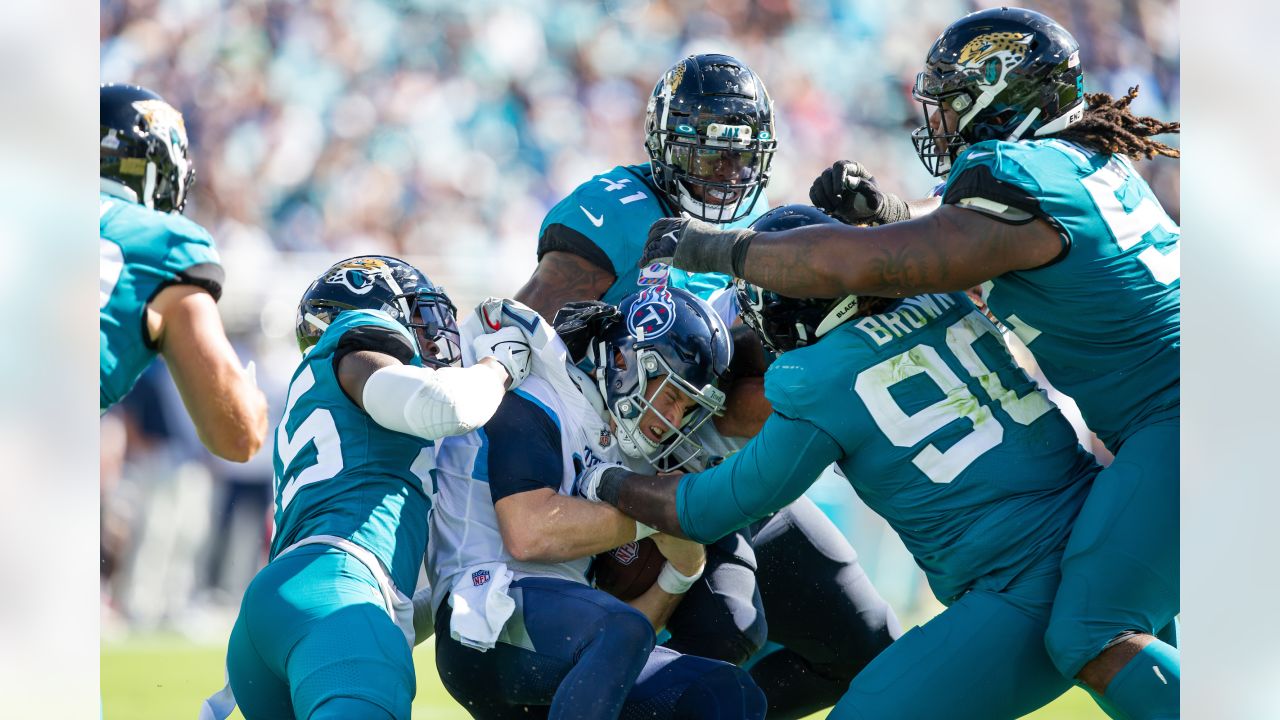 Tennessee Titans 37, Jacksonville Jaguars 19: Fourth-Down Execution Falters  as Jaguars Lose 20th Consecutive Game - Sports Illustrated Jacksonville  Jaguars News, Analysis and More