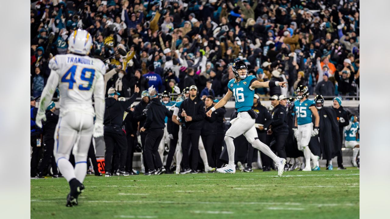 ODDSbible on X: With the LA Chargers leading Jacksonville Jaguars