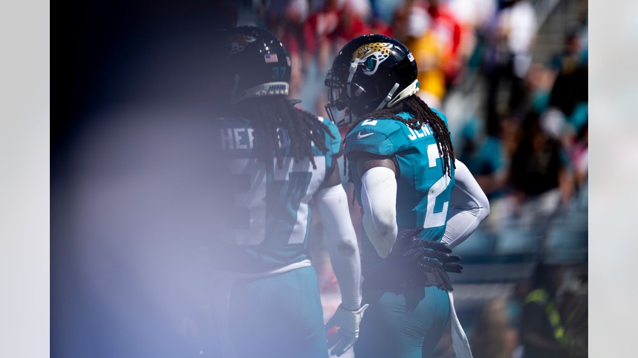 Jaguars' Offense Stumbles in 17-9 Loss to Chiefs