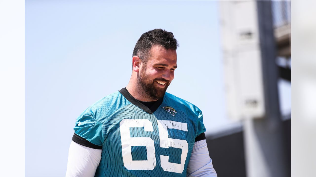 Jaguars center Brandon Linder to have season-ending surgery on his right  knee Florida & Sun News - Bally Sports